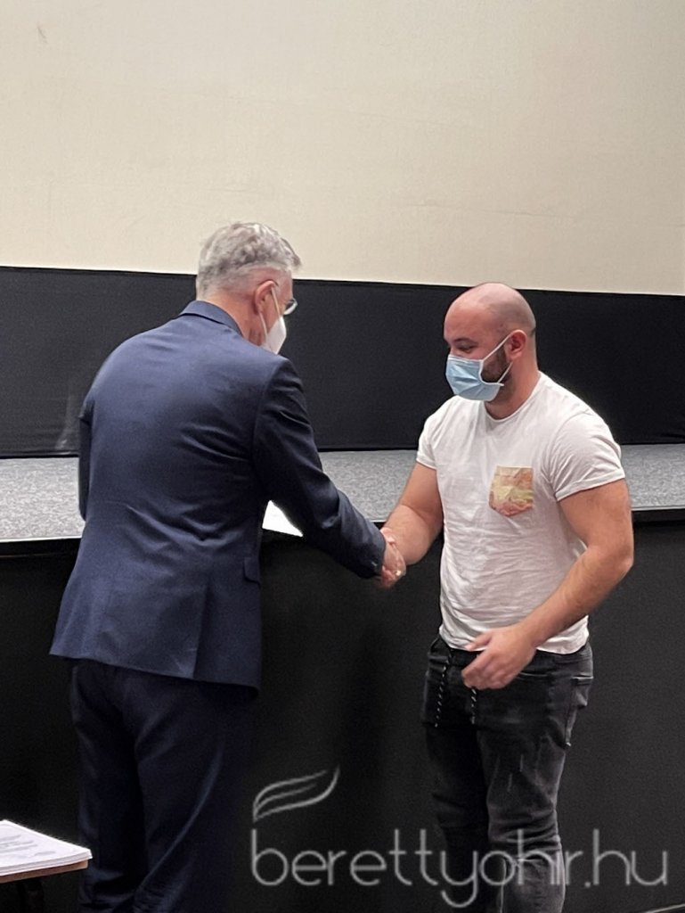 Naptárfotó pályázat - eredményhirdetés és kiállítás 13